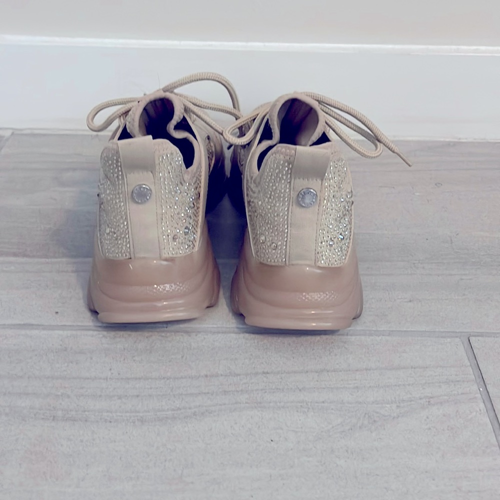 Steve Madden